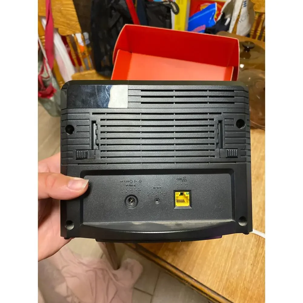 Verizon Samsung 4G LTE Network Extender model:SLS-BU103